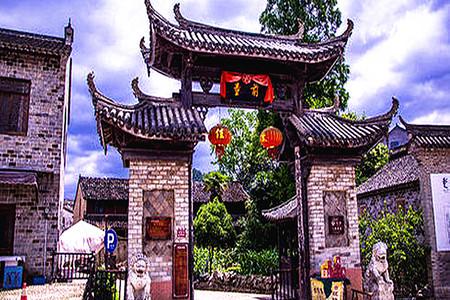 马思纯跟周雨彤是朋友,你知道周雨彤是谁么?- 专业问答,简单解答