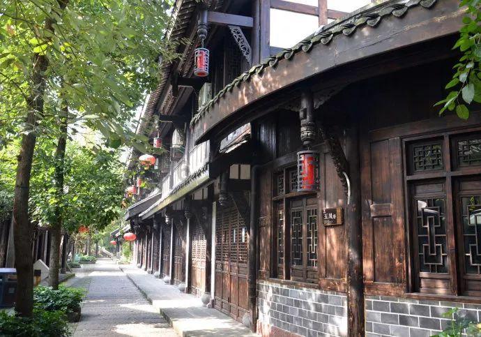 中国驻瑞典大使崔爱民会见瑞典卡罗林斯卡医学院院长维纳松